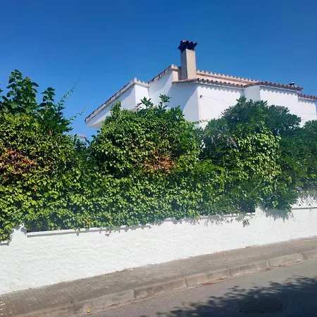 Maravillosa Casa Con Piscina Grande Y Bosque *